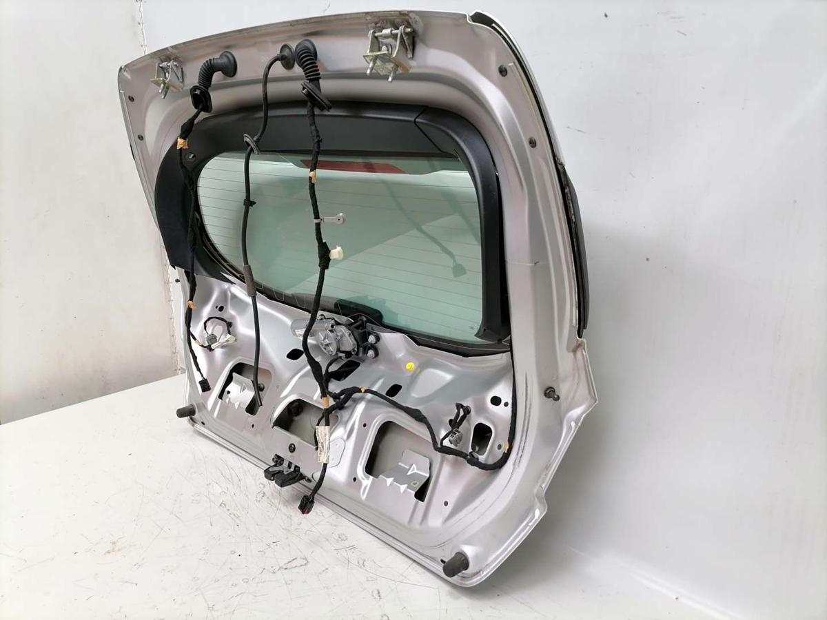 Ford Fiesta MK7 original Heckklappe mit Heckscheibe Polar Silber Metallic Bj.2018